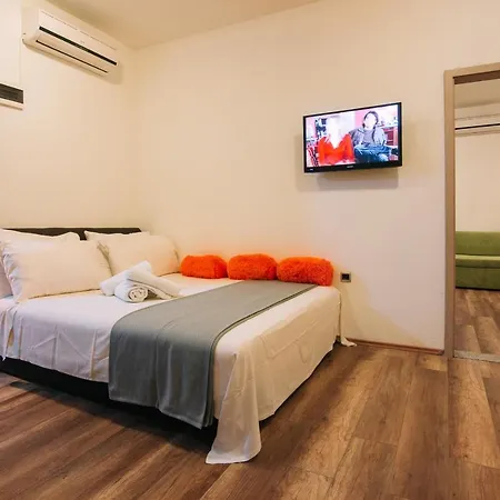 Beachfront With Private Parking Ae1183 Apartment Vrsi